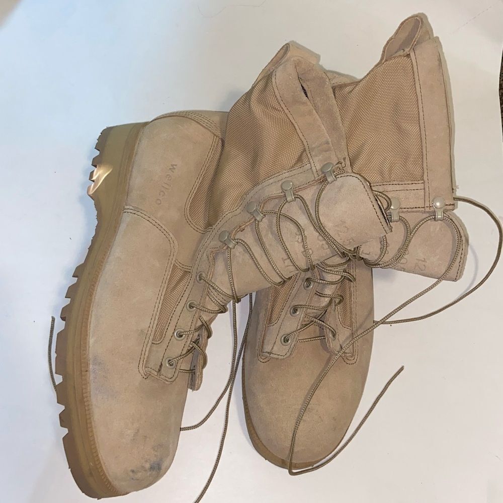 Wellco 12.5 W 305 113 03-D-0320 1772 Tan Combat Moto Boots with Lace-Up Design